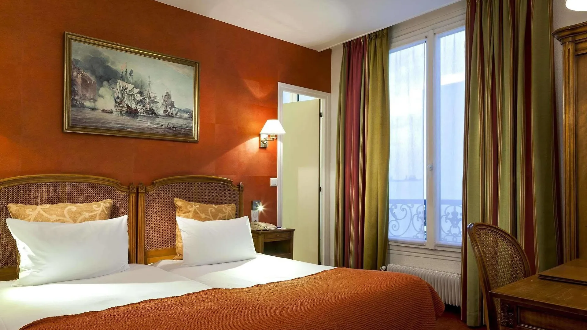 Timhotel Invalides Eiffel Hotel 3*