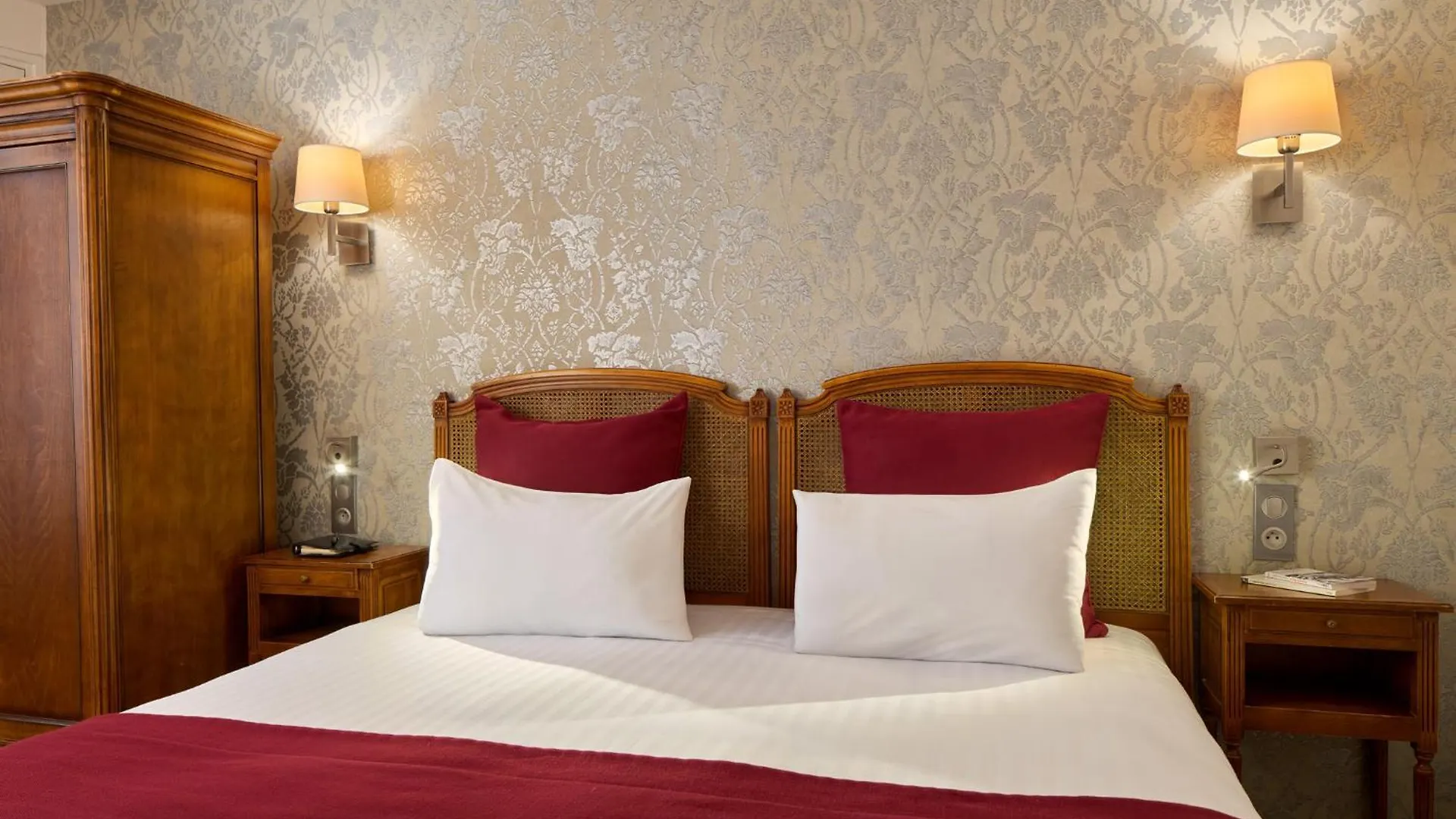 Timhotel Invalides Eiffel 3*